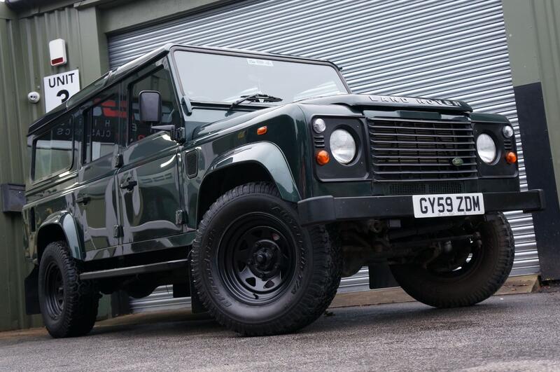 View LAND ROVER DEFENDER 2.4 TDCi County 