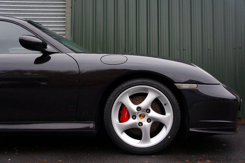 PORSCHE 911 MK 996