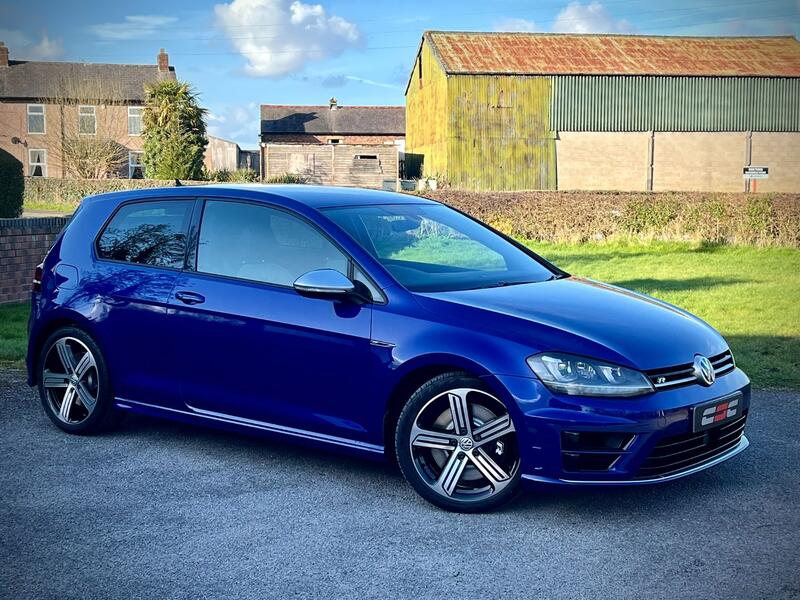 View VOLKSWAGEN GOLF 2.0 TSI BlueMotion Tech R 