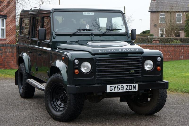 LAND ROVER DEFENDER