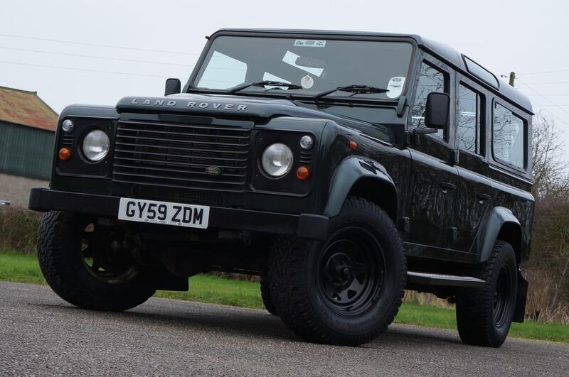 LAND ROVER DEFENDER