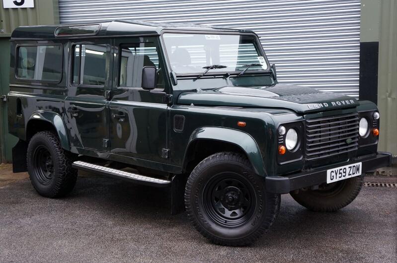 View LAND ROVER DEFENDER 2.4 TDCi County 