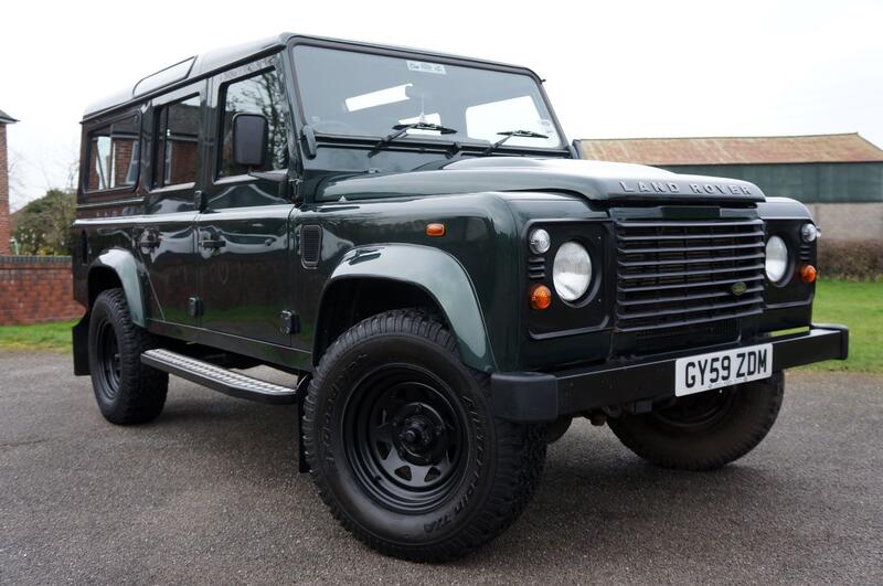 LAND ROVER DEFENDER