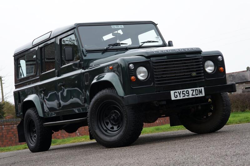 LAND ROVER DEFENDER