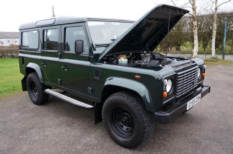 LAND ROVER DEFENDER