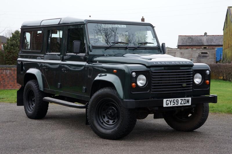 LAND ROVER DEFENDER