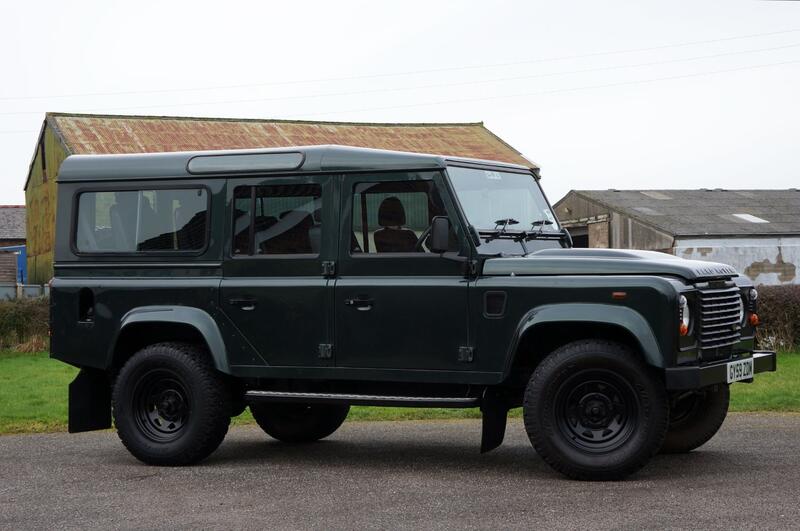 LAND ROVER DEFENDER