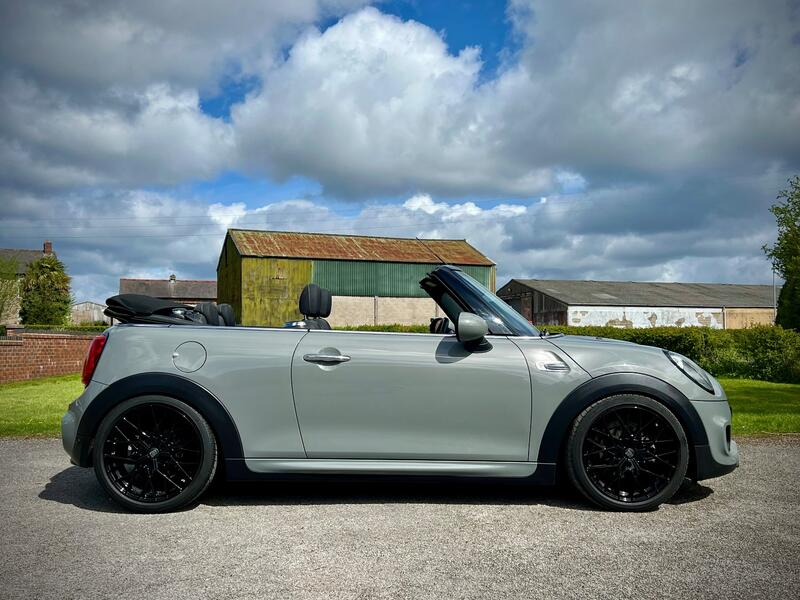 MINI CONVERTIBLE