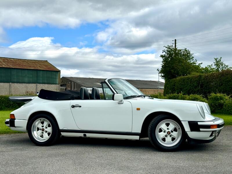 PORSCHE 911 CLASSIC