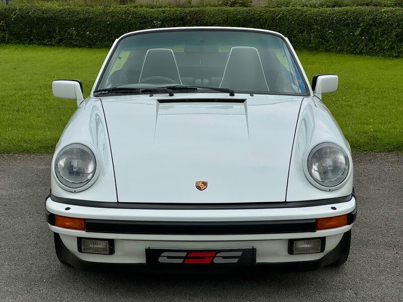 PORSCHE 911 CLASSIC