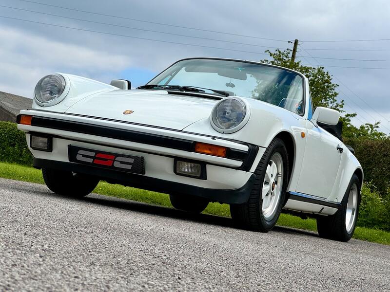 PORSCHE 911 CLASSIC