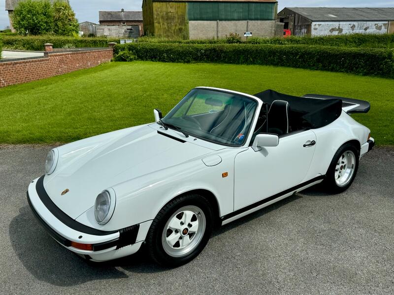 PORSCHE 911 CLASSIC