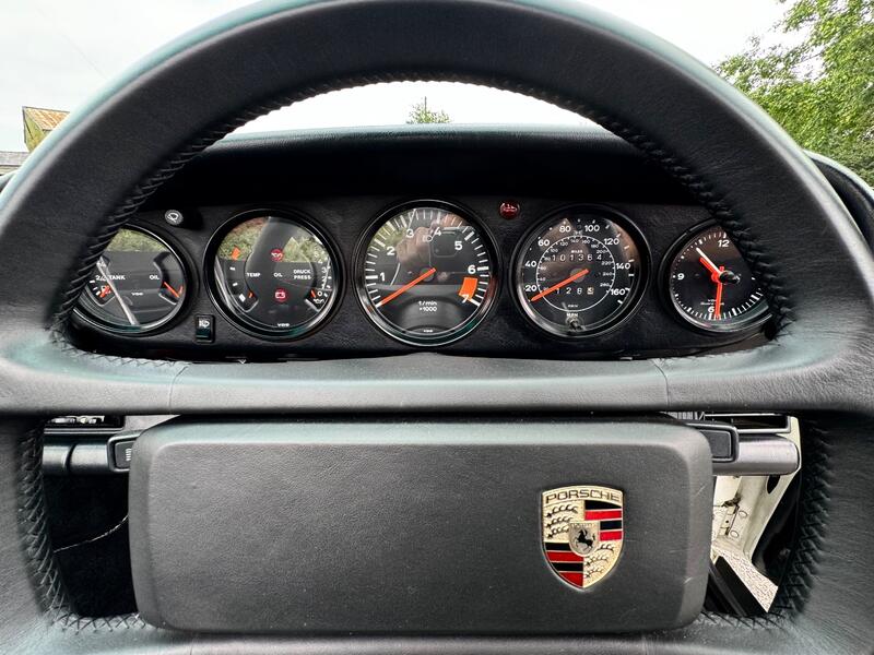 PORSCHE 911 CLASSIC