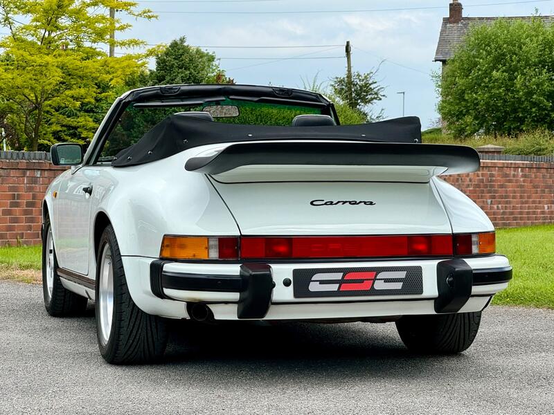 PORSCHE 911 CLASSIC