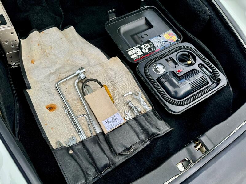 PORSCHE 911 CLASSIC