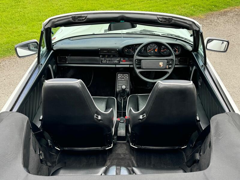 PORSCHE 911 CLASSIC