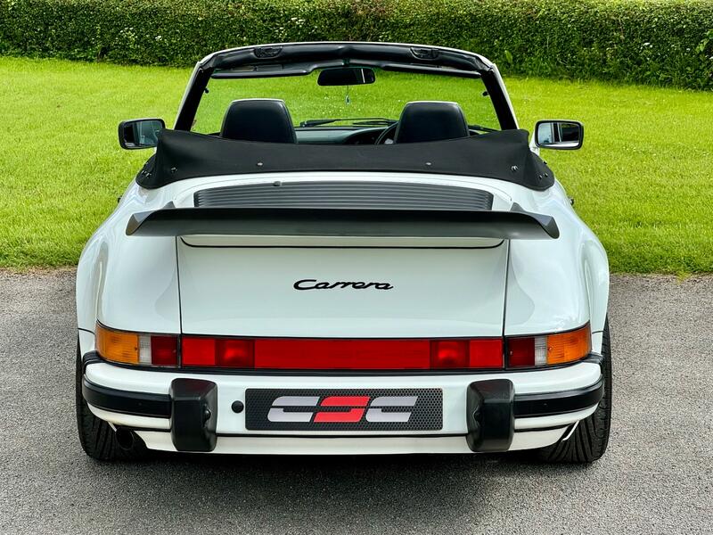 PORSCHE 911 CLASSIC