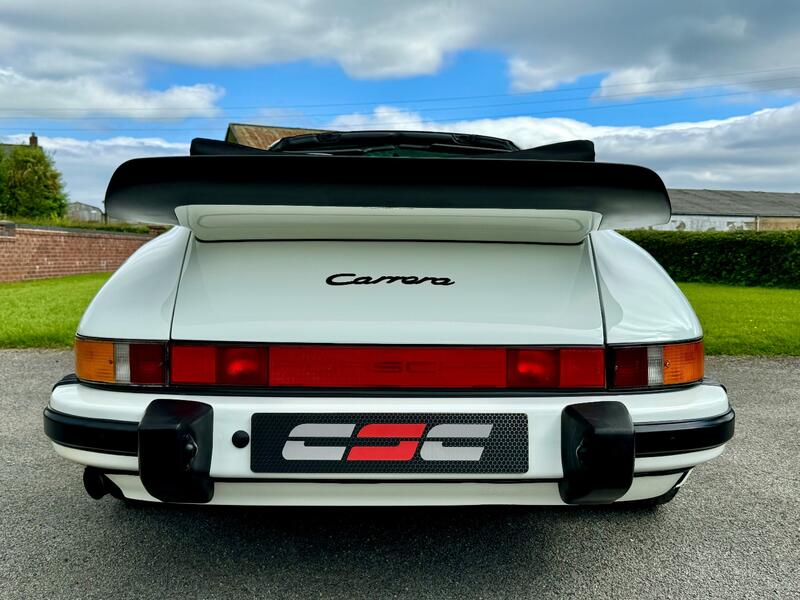 PORSCHE 911 CLASSIC