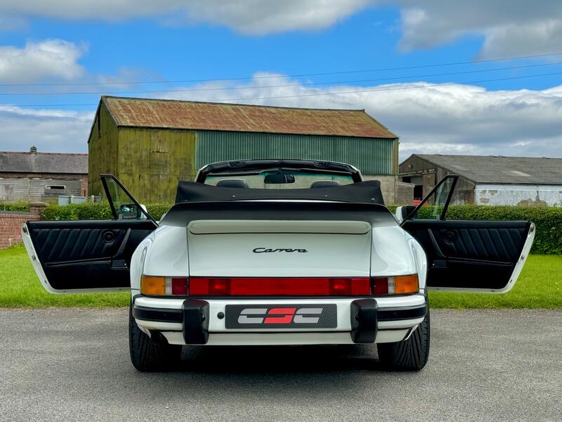 PORSCHE 911 CLASSIC