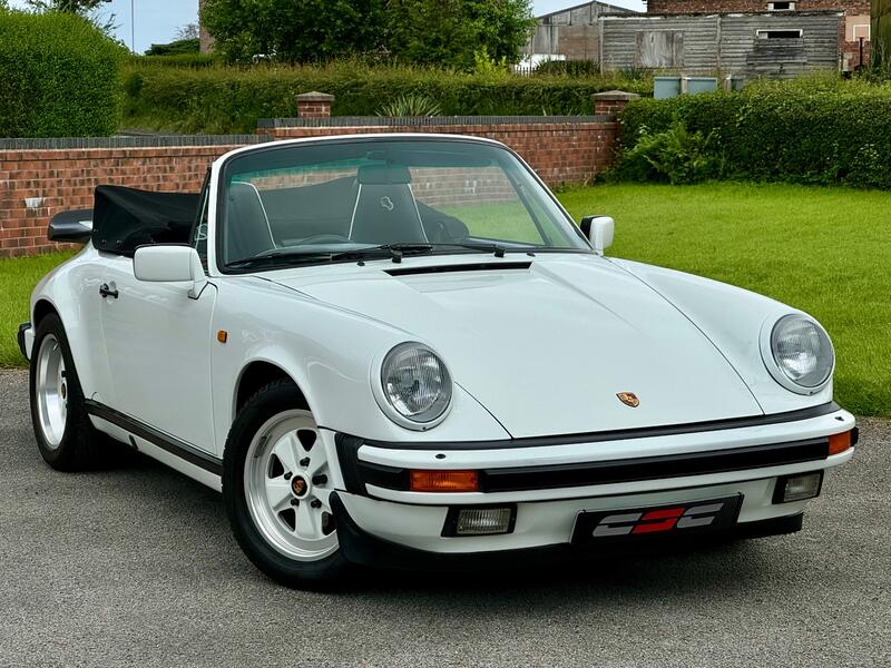 PORSCHE 911 CLASSIC