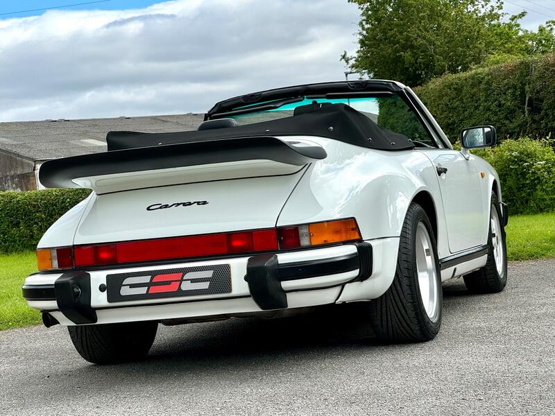 PORSCHE 911 CLASSIC