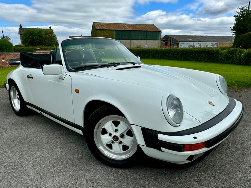PORSCHE 911 CLASSIC
