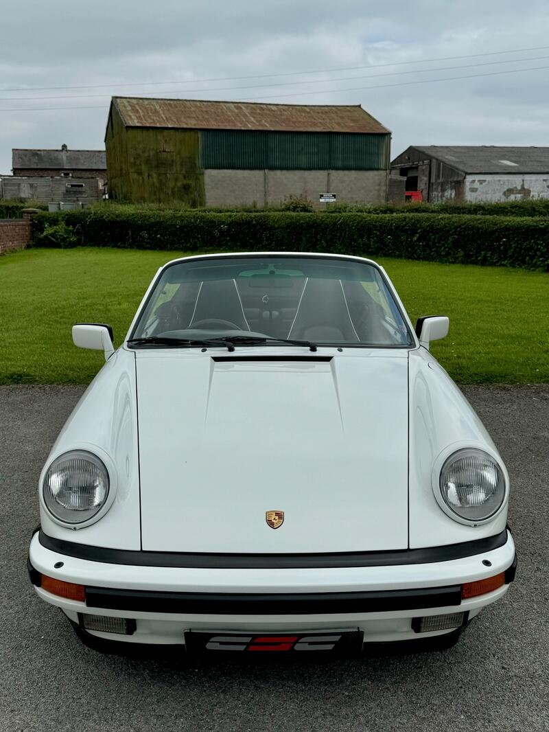 PORSCHE 911 CLASSIC