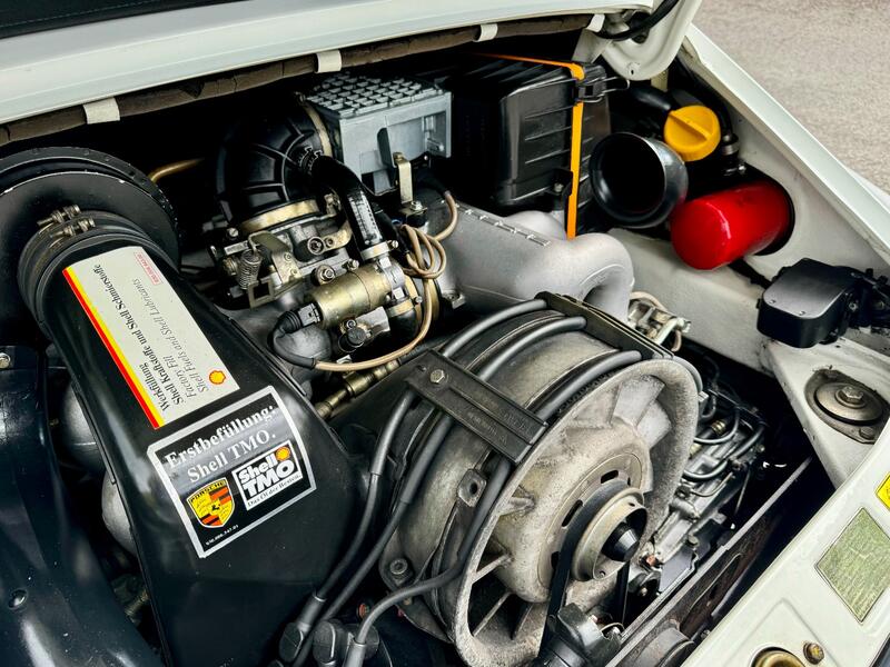 PORSCHE 911 CLASSIC
