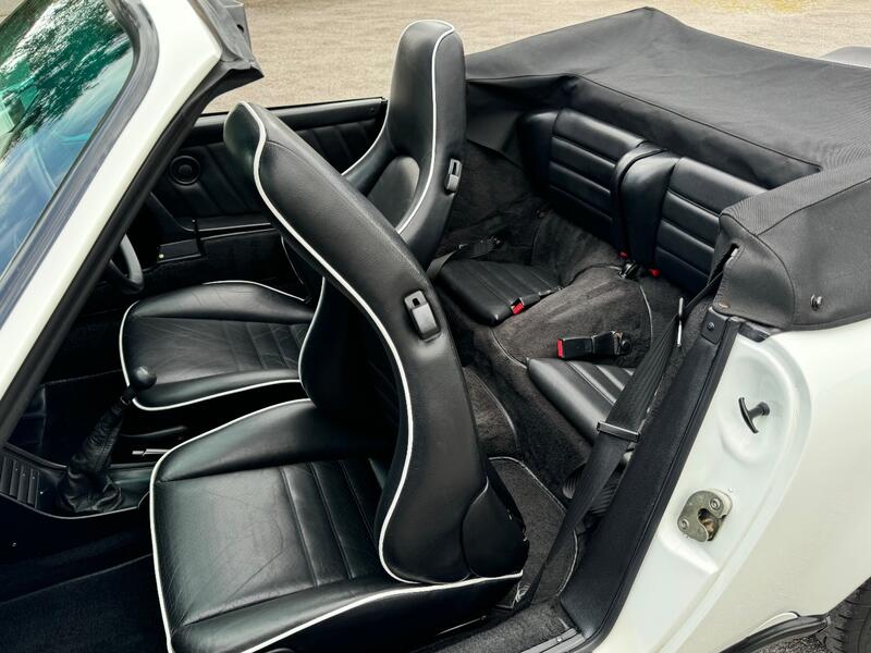 PORSCHE 911 CLASSIC