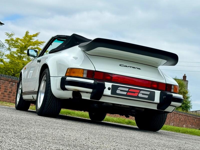 PORSCHE 911 CLASSIC