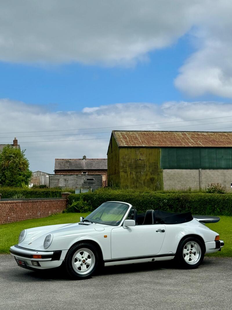 PORSCHE 911 CLASSIC