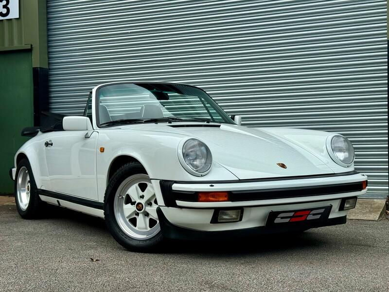 PORSCHE 911 CLASSIC