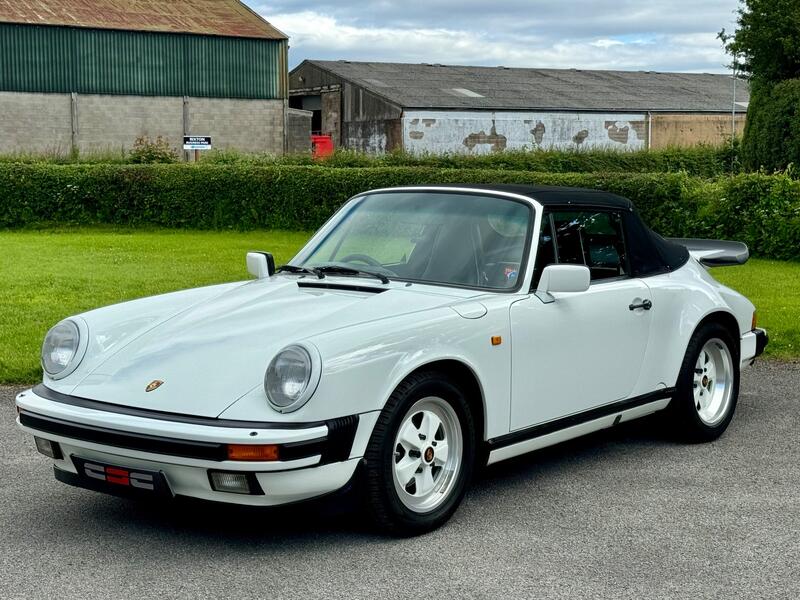 PORSCHE 911 CLASSIC