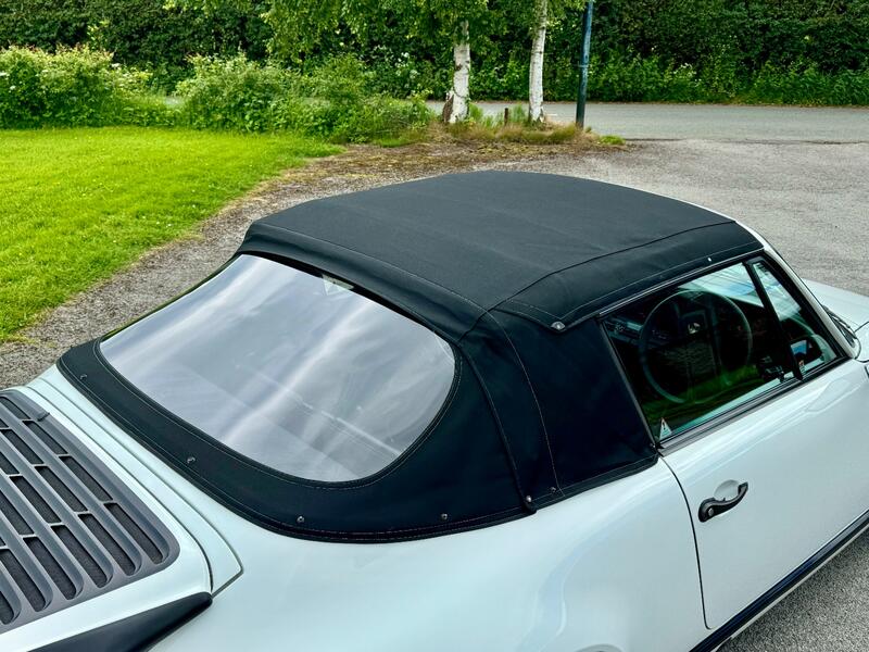 PORSCHE 911 CLASSIC