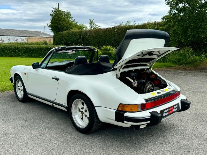PORSCHE 911 CLASSIC