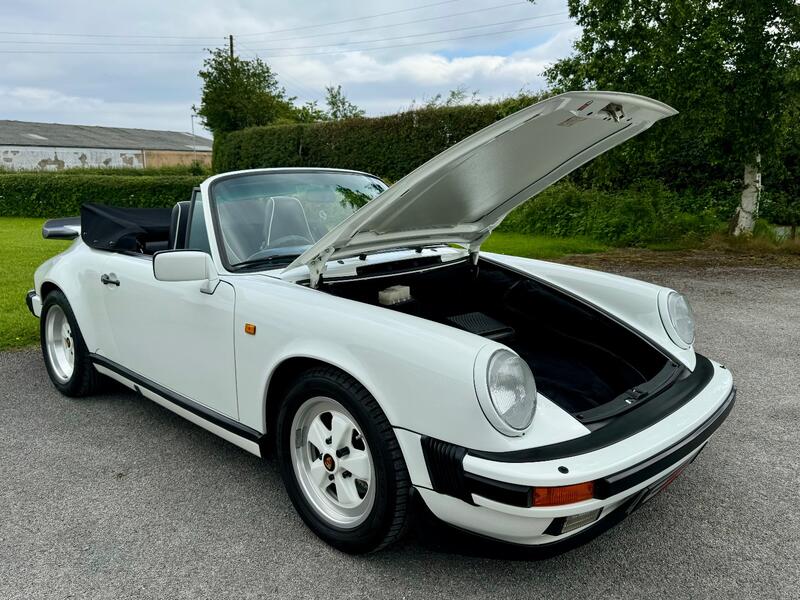 PORSCHE 911 CLASSIC