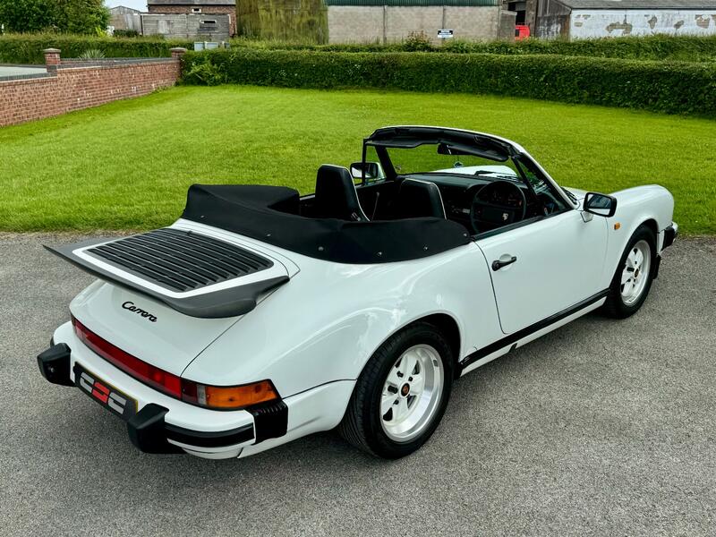 PORSCHE 911 CLASSIC