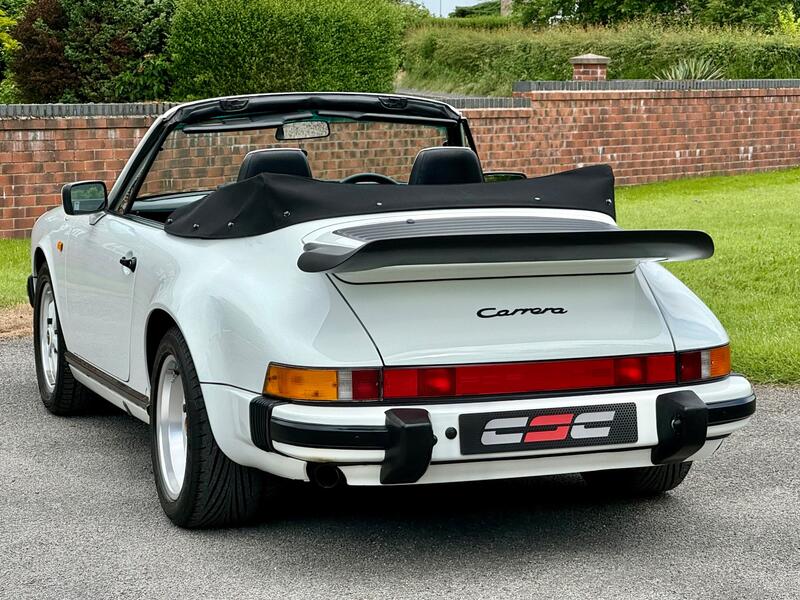 PORSCHE 911 CLASSIC