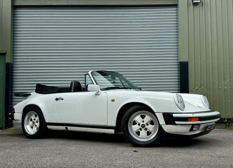 PORSCHE 911 CLASSIC