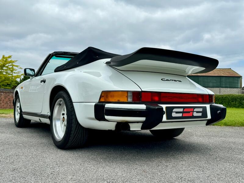 PORSCHE 911 CLASSIC