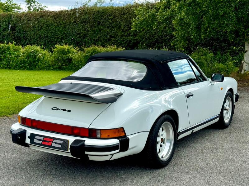 PORSCHE 911 CLASSIC