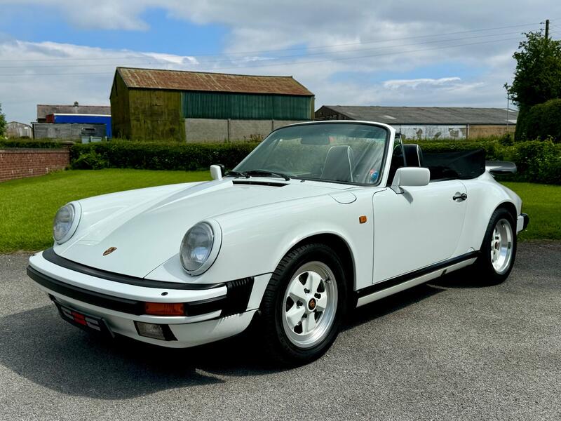 PORSCHE 911 CLASSIC