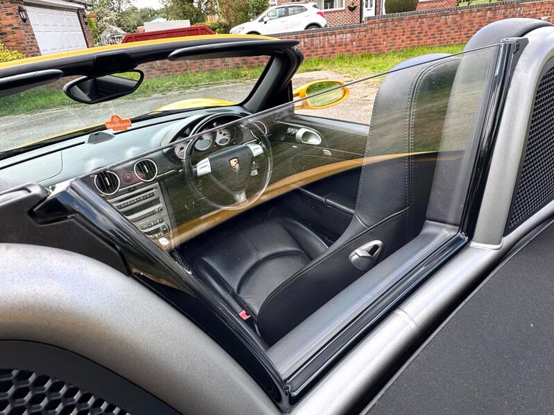 PORSCHE BOXSTER