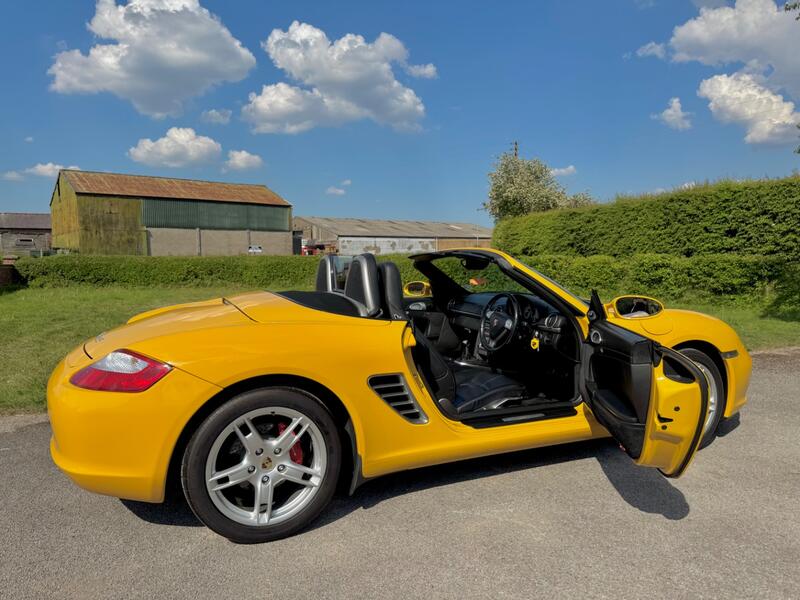 PORSCHE BOXSTER