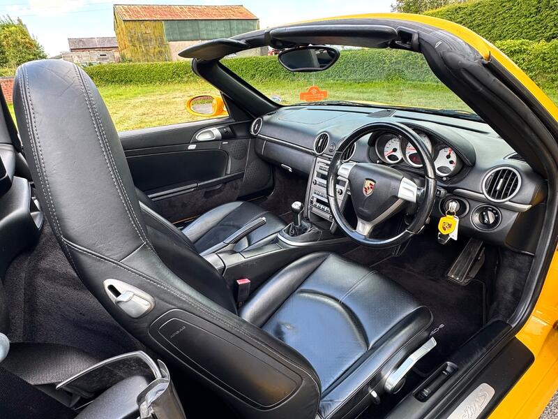 PORSCHE BOXSTER