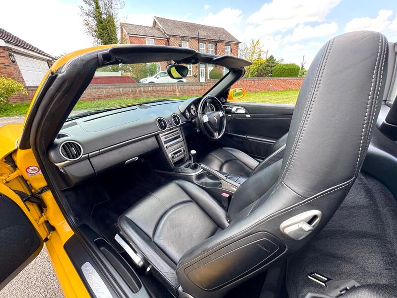 PORSCHE BOXSTER