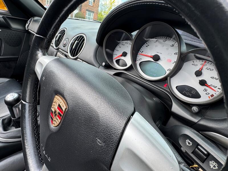 PORSCHE BOXSTER