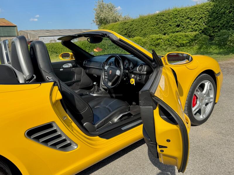 PORSCHE BOXSTER