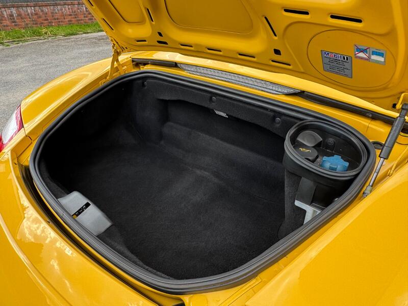 PORSCHE BOXSTER