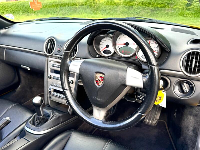 PORSCHE BOXSTER
